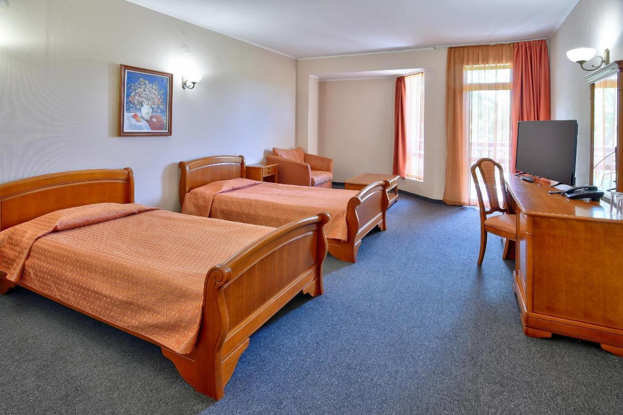 Estreya Residence Hotel And Spa Saints Constantine and Helena Bagian luar foto
