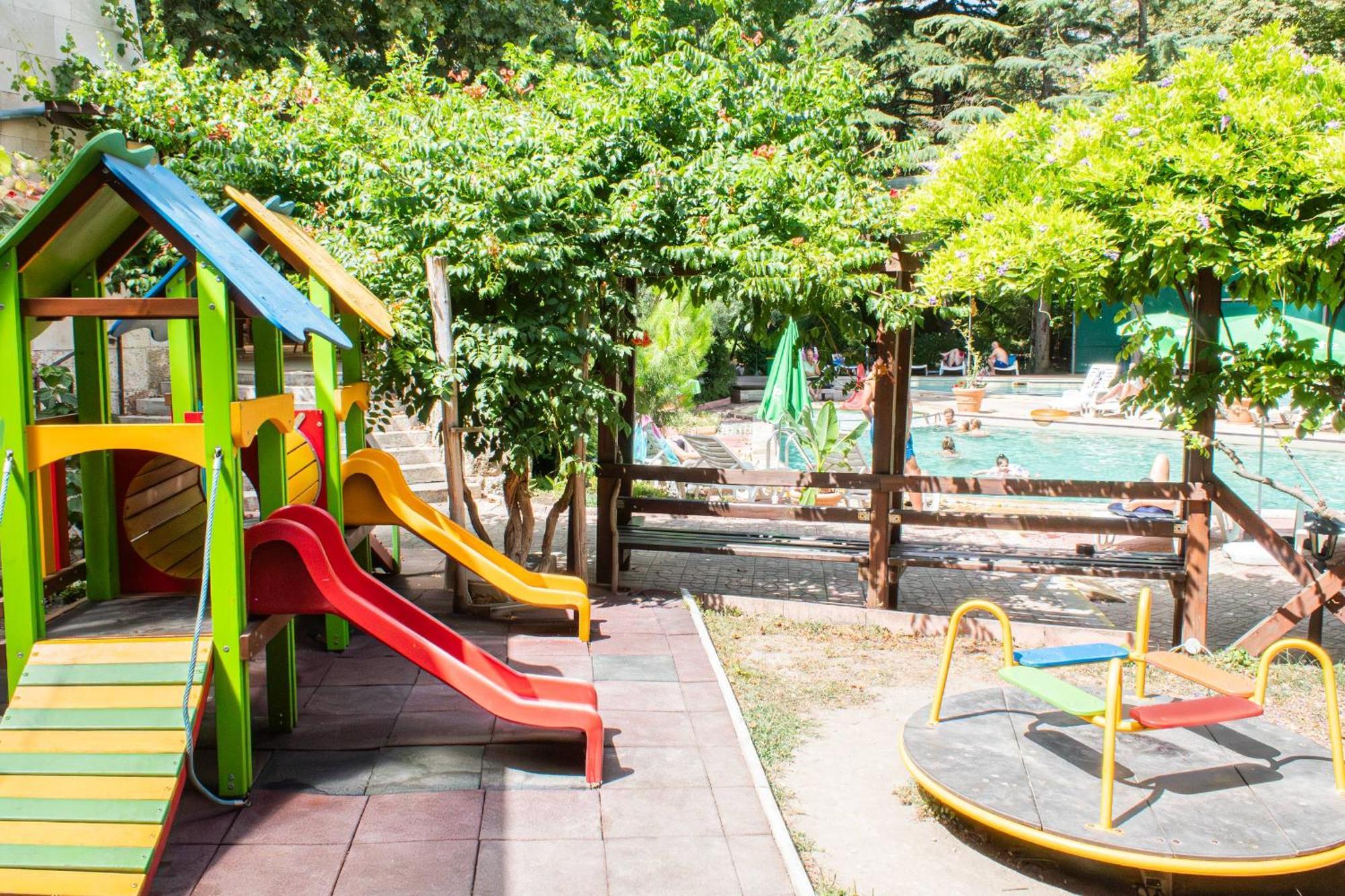 Estreya Residence Hotel And Spa Saints Constantine and Helena Bagian luar foto